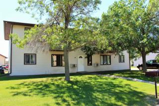 608 18th Ave, Minot ND  58701-6728 exterior