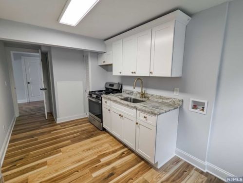 2 Elmwood Ter, Elmwood Park NJ  07407-1730 exterior