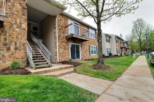 38 Azalea Ct, Trenton, NJ 08648-4815