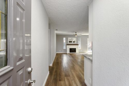 548 Denise Dr, Ripon CA  95366-2808 exterior