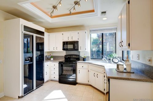17704 Bellechase Cir, San Diego CA 92128-2097 exterior