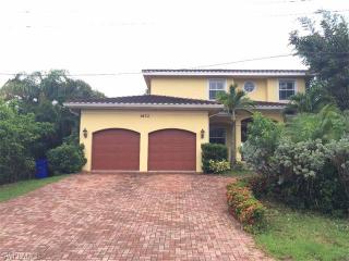 1672 Jewel Box Ave, Naples FL  exterior