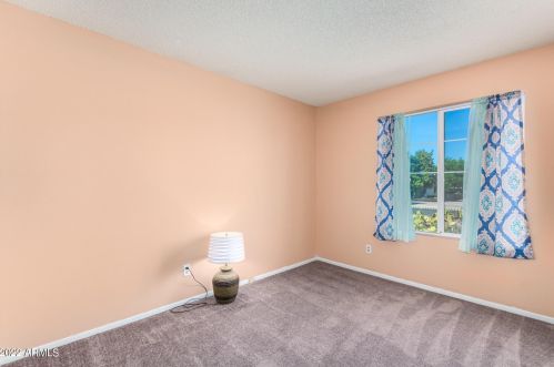 1829 Ardmore Dr, Phoenix AZ  85042-8038 exterior