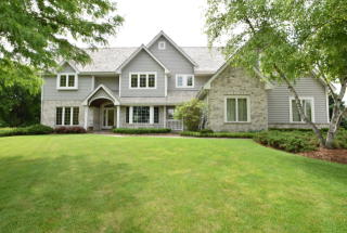 20795 Bridgetown Ct, Brookfield, WI 53045-3382