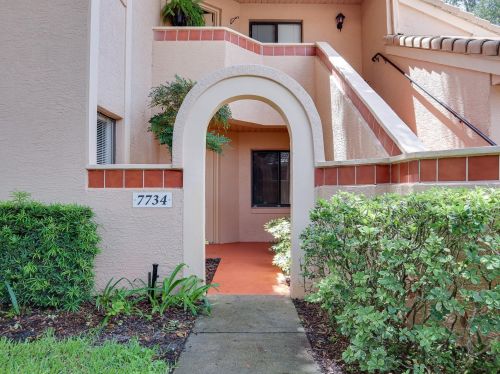 7734 Sugar Bend Dr, Orlando, FL 32819-7272
