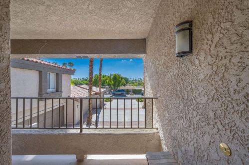 55513 Winged Foot, La Quinta CA  92253-4672 exterior