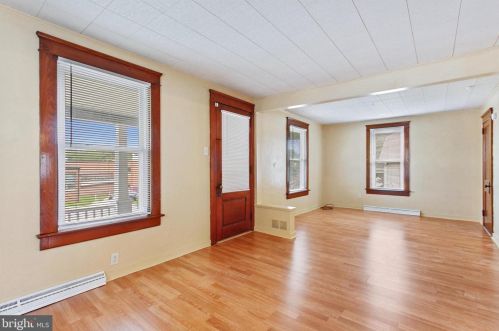 249 Jackson St, Spring Grove, PA 17362-1113
