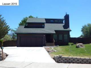 65 Meadowood Way, Susanville, CA 96130-3546