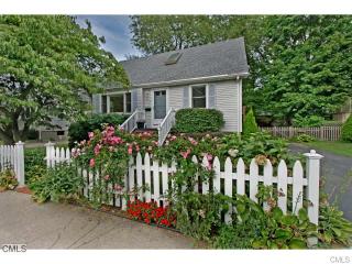 177 Mona Ter, Fairfield, CT 06824-6423