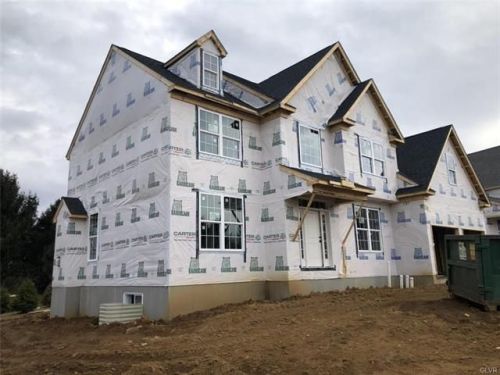 18 Sonoma Way, Macungie PA  18062 exterior