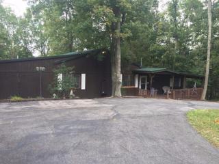 110 Melancholy Ln, Willisburg KY  40078-8159 exterior