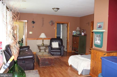 128 Chestnut Ave, Camden NJ  08107-2207 exterior