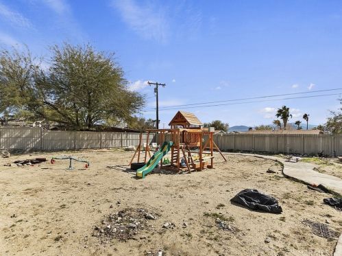 65911 6th St, Desert Hot Springs CA  92240-3010 exterior