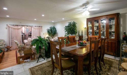 13 Drewes Ct, Lawrence Township NJ  08648-2633 exterior