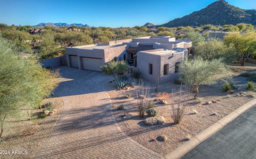7875 Thorntree Dr, Scottsdale, AZ 85266-4200