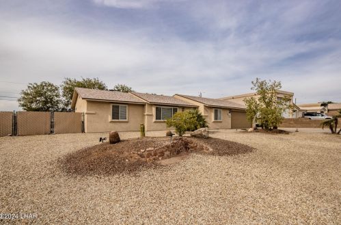 4221 Highlander Ave, Lake Havasu City, AZ 86406-8027