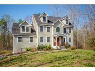 16 Overlook Dr, Newfields, NH 03856-8235