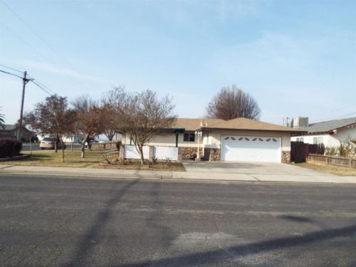 20316 1st St, Hilmar, CA 95324-9356