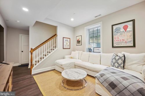 105 Montgomery Ave, Ardmore PA  19003-1509 exterior