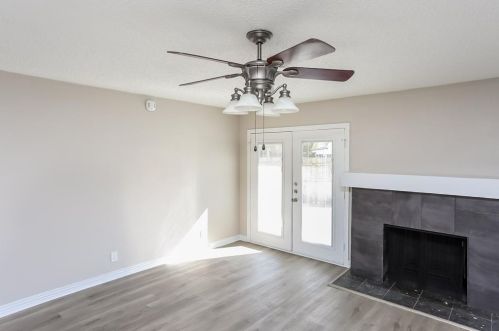 1425 Hurstview Dr, Hurst TX  76053-3948 exterior