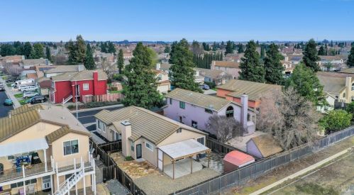885 Turquoise St, Vacaville CA  95687-7810 exterior