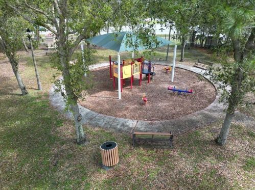 4002 Marina Isle Dr, Kissimmee FL 34746-1834 exterior