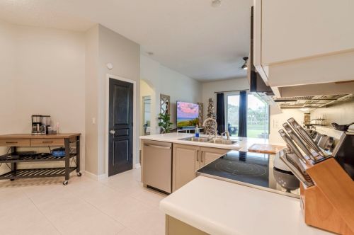 10691 Waterway Ln, Fort Pierce FL  34987-1910 exterior