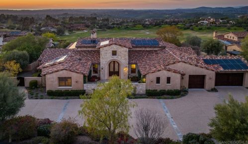 8411 Run Of The Knolls Ct, San Diego CA  92127 exterior