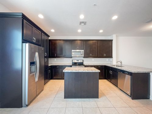 11528 14 St, Hollywood FL 33027 exterior