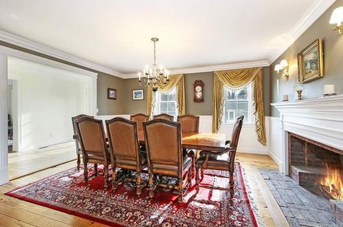 221 Oscawana Lake Rd, Tompkins Corners NY  10579-2600 exterior