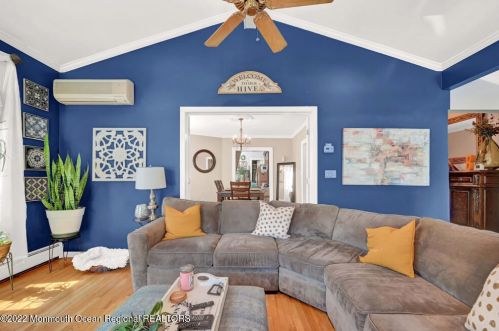 121 Avenue A, Bayonne NJ  07002-1255 exterior