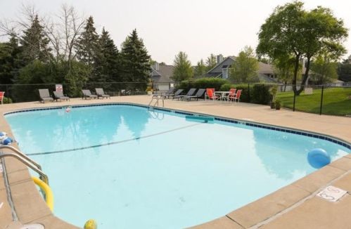 1151 Baldwin Ct, Thiensville WI  53092-5909 exterior