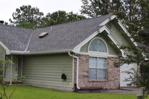 1862 Heartland Dr, Fort Walton Beach, FL 32547-1020
