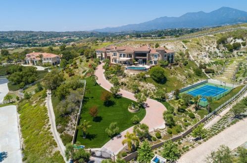 48 Cambridge Ct, Trabuco Canyon, CA 92679-4718