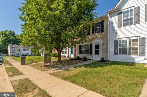 9806 Coventry Creek Dr, Fredericksburg, VA 22408-7729