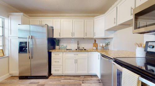 122 Lake Rebecca Dr, West Palm Beach, FL 33411-9204