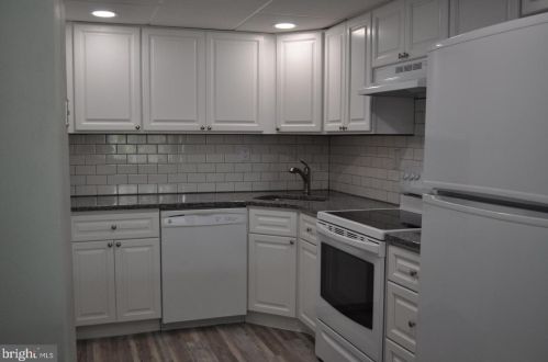 2431 Forest Ln, Collegeville, PA 19473-1080