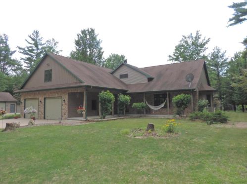 9829 Lillian Dr, Suring, WI 54174-9042