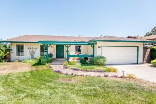 10510 Ainsworth Dr, Cupertino, CA 95014-1045
