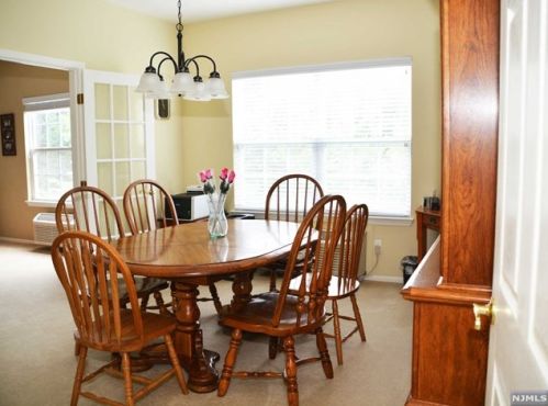 5323 Richmond Rd, West Milford Lakes NJ  07480-1924 exterior
