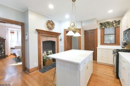 27 Liberty St, Ridgewood NJ 07450-4555 exterior