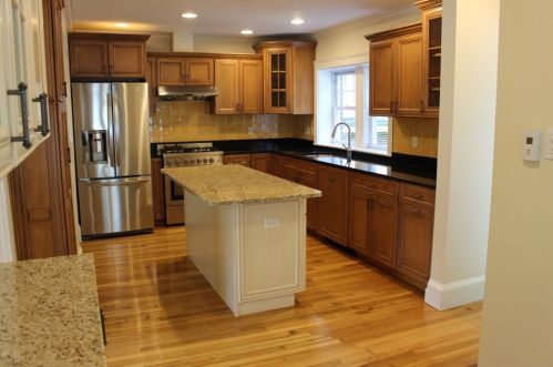 877 Chestnut St, Newton MA 02465-2540 exterior