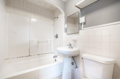 101 Federal St, United States Coast Guard Ac CT  06320-6210 exterior