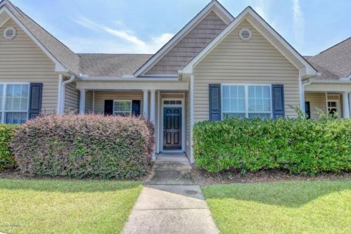1013 Dandy Ct, Belville, NC 28451-9347