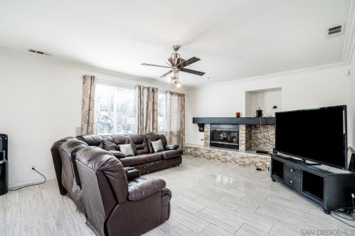 29487 Georgetown Ln, Temecula CA  92591-2803 exterior