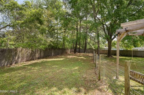 34 Blacksmith Cir, Beaufort SC  29906-8560 exterior