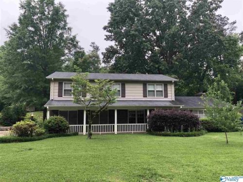 209 Hartwood Dr, Gadsden, AL 35906-6228