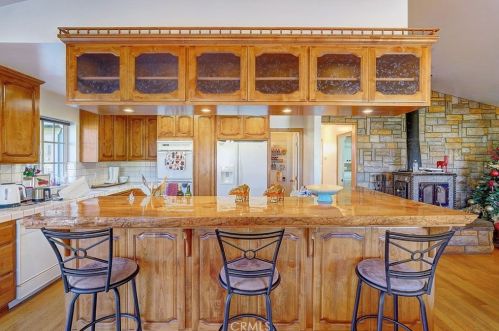 2144 Erwin Ranch Rd, Big Bear City CA  92314-8864 exterior