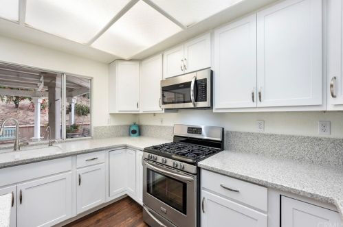 22764 Valley Vista Cir, Wildomar CA  92595-8335 exterior