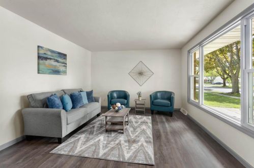 1170 Raleigh St, Green Bay, WI 54304-3846
